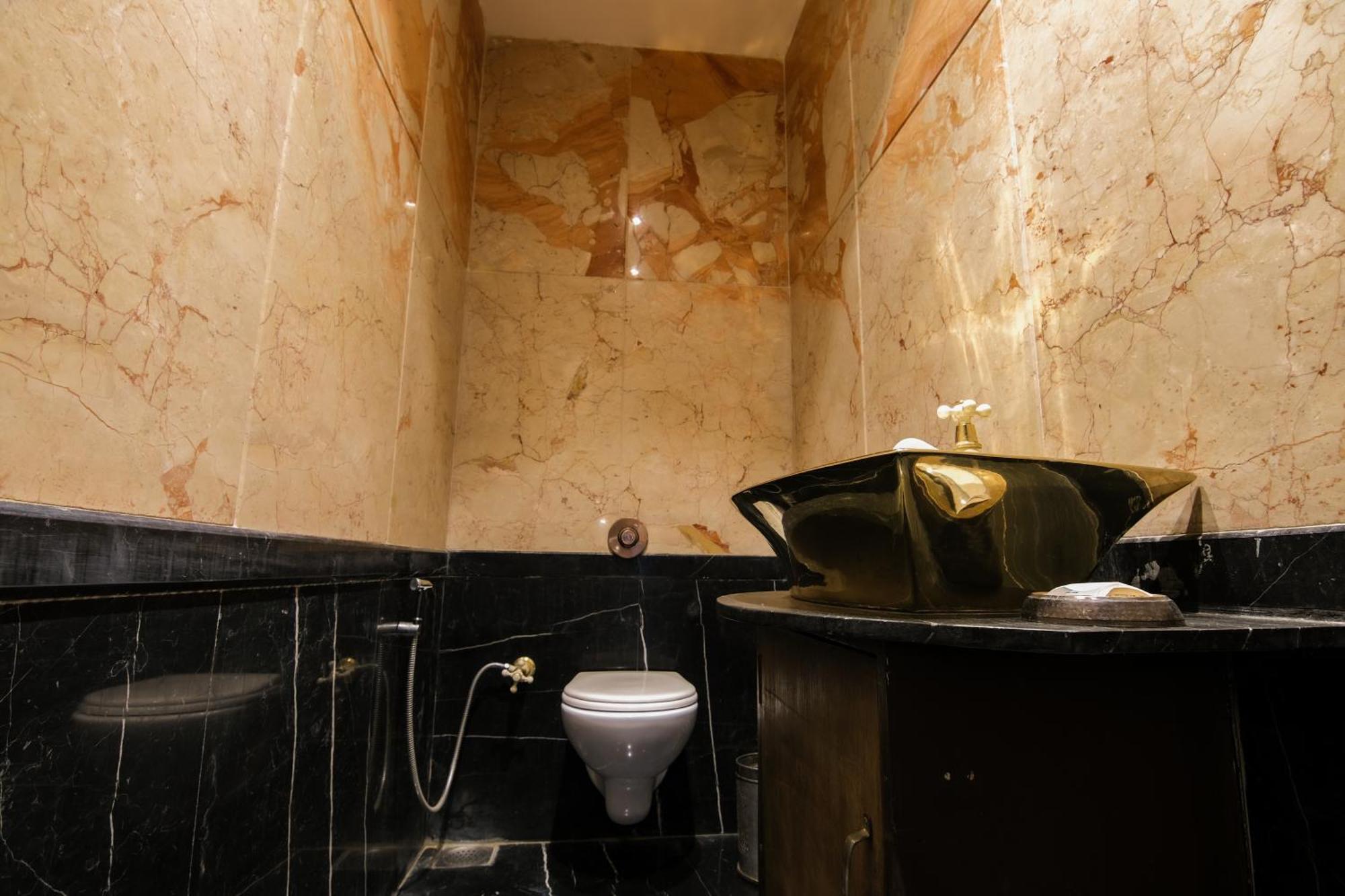 เฮอริเทจ ขีรสราพาเลซ Hotel ราชโกฎิ ภายนอก รูปภาพ